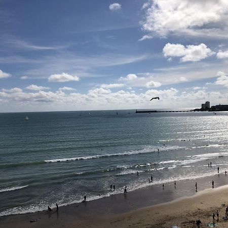 Appartement T2 Refait A Neuf Avec Balcon Face Mer Et Ascenseur, Au Coeur Des Sables-D'Olonne - Fr-1-485-70 Les Sables-d'Olonne Exterior photo