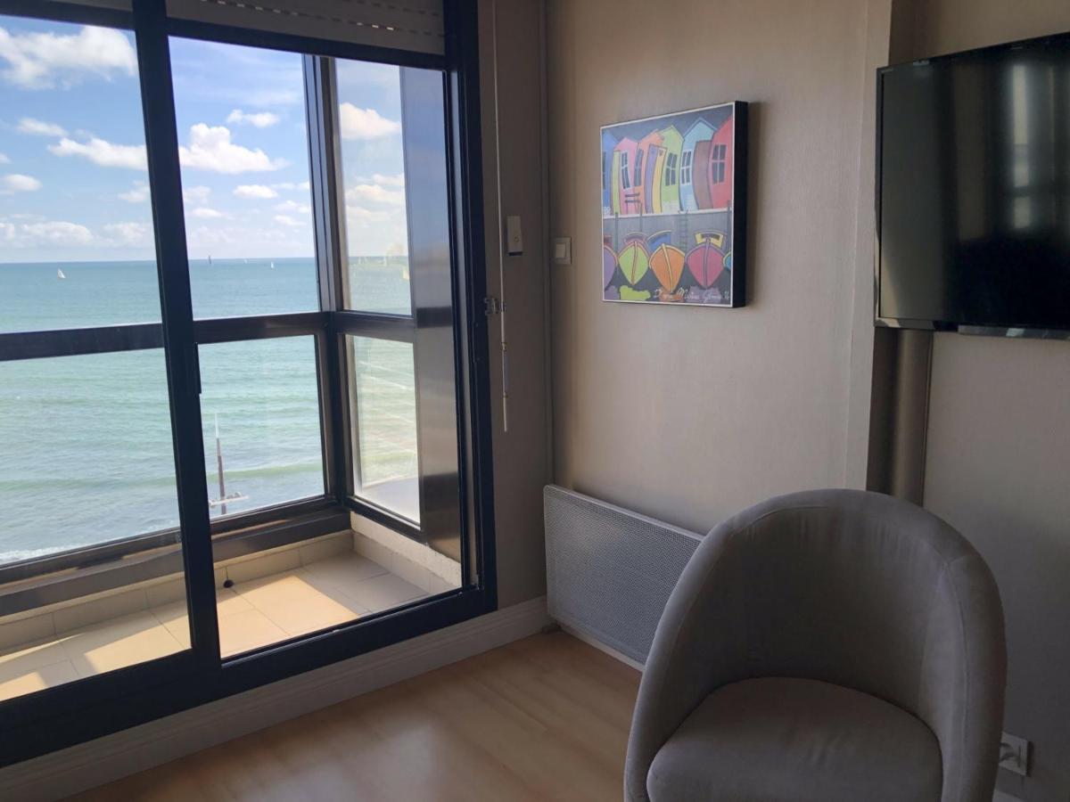 Appartement T2 Refait A Neuf Avec Balcon Face Mer Et Ascenseur, Au Coeur Des Sables-D'Olonne - Fr-1-485-70 Les Sables-d'Olonne Exterior photo